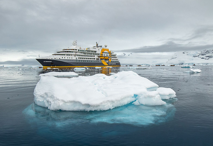 L'ultramarine, navire écologique de Quark Expeditions en Antarctique